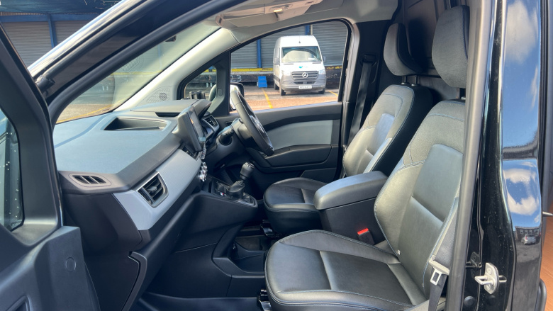 Nissan Townstar L1 Petrol 1.3 Tekna Van